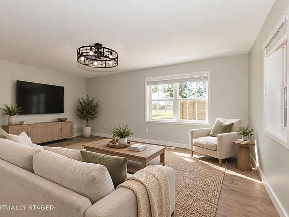 3rd image of 9701 E State St #28/67
