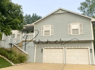 5212 S Powell Ave, Blue Springs, MO 64015
