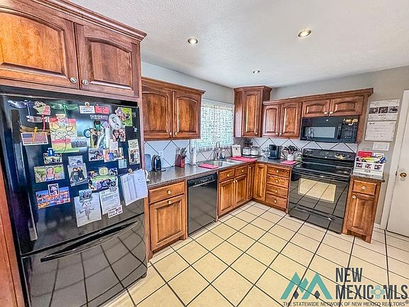 5th image of 2215 N Steven Dr
