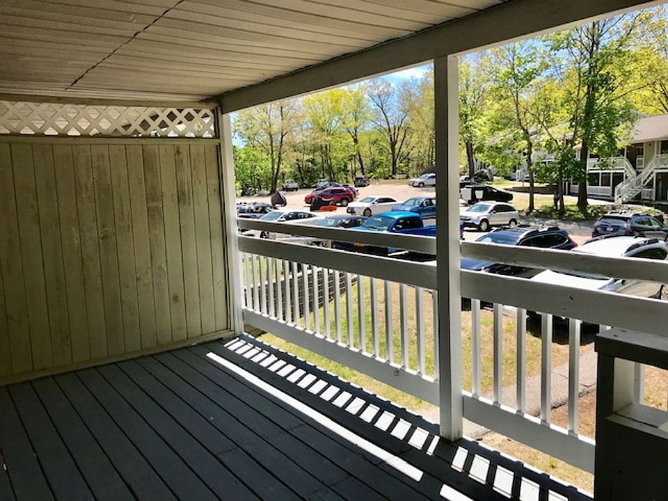 1st image of 2F Salmon St #F10