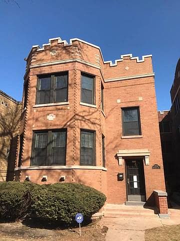 1st image of 2034 W Berwyn Ave #1