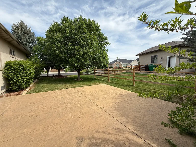 594 Cobble Dr — Photo 26