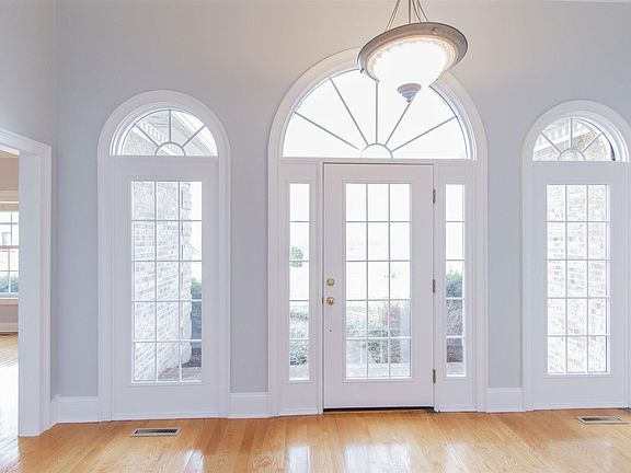 5th image of 6968 Kingsmill Ct