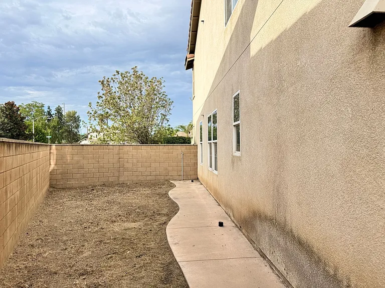 6855 Edinburgh Rd — Photo 52