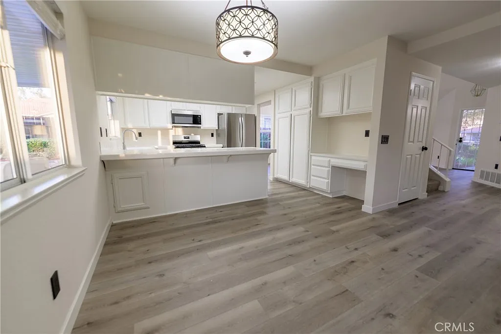 4 bed, 1853 sqft, $3,600 — Photo 1