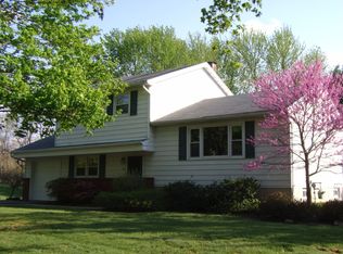 10 Lynnfield Ter, Phillipsburg, NJ 08865