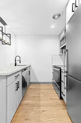 Kitchen, photo 1