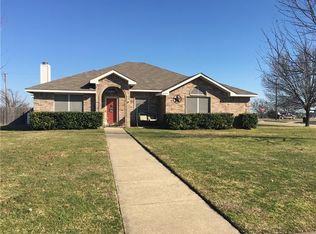 6260 Crest Dr, Midlothian, TX 76065