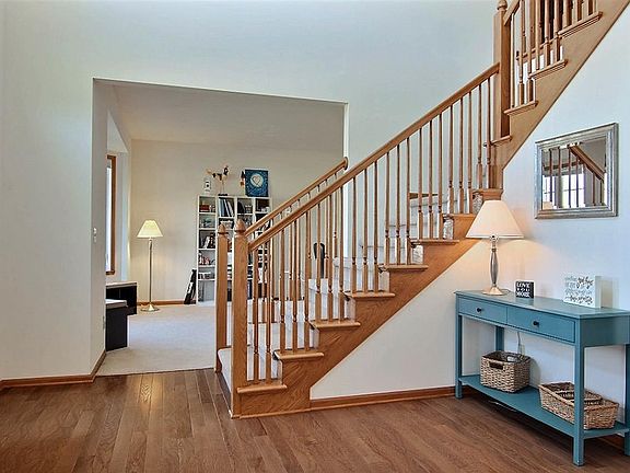 3rd image of 6398 Crystal Brook Ln