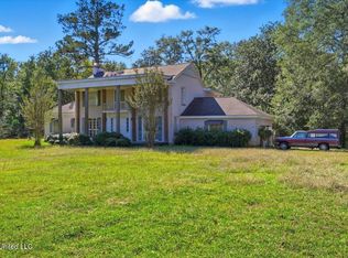 602 Circle Dr, Mendenhall, MS 39114