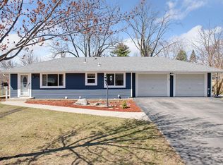 1600 E 88th St, Bloomington, MN 55425