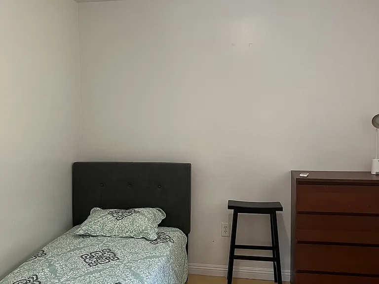 19230 Lydle Creek Pl — Photo 1