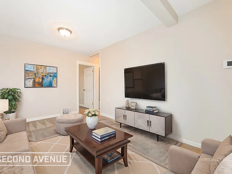 137 Baker Rd — Photo 2