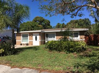 361 SW 2nd St, Boca Raton, FL 33432
