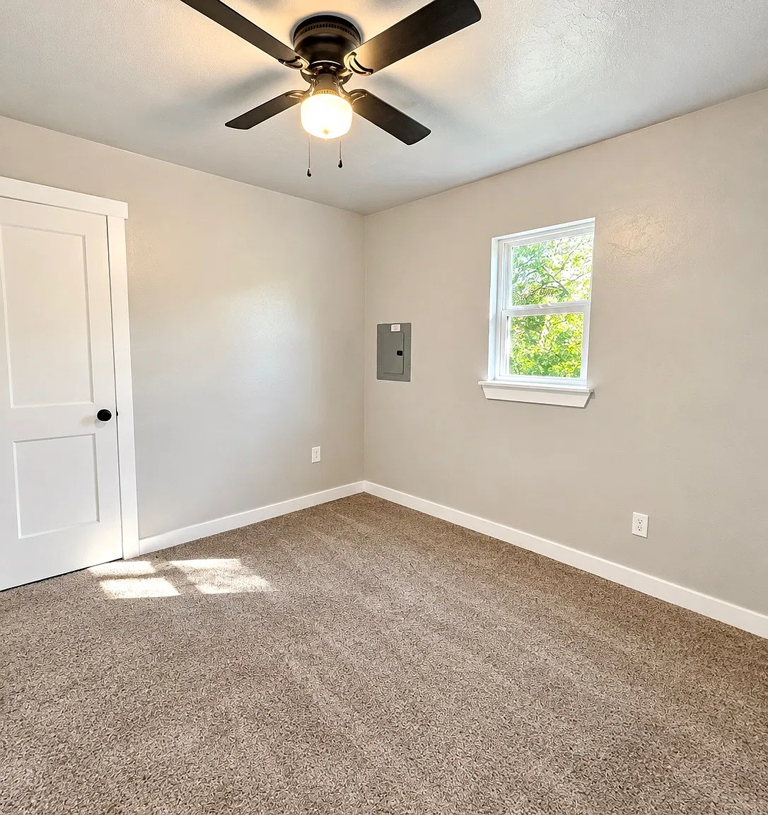 2 bed, 1.0 bath, 636 sqft, $875 — Photo 4