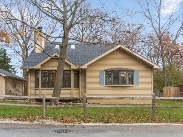 33805 N Oak St, Grayslake, IL 60030