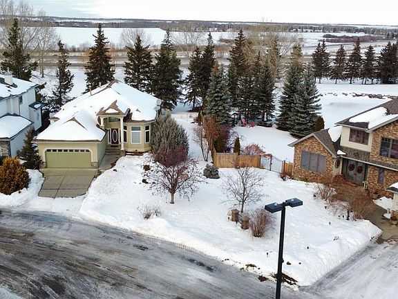 3rd image of 96 Linksview Dr