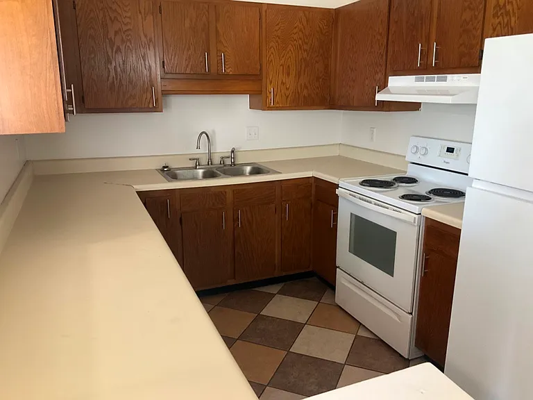 138 Witten Cir #A — Photo 10