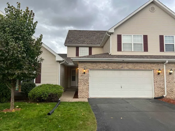 12050 Baneberry Dr, Roscoe, IL 61073