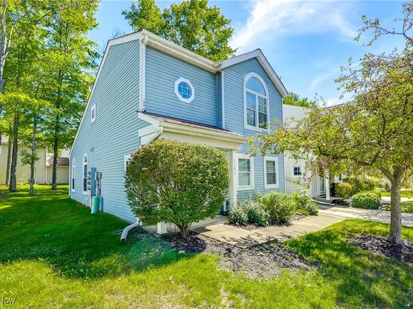 7195 Lexington Ct, Northfield, OH 44067