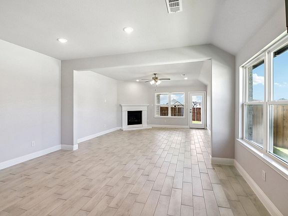 3rd image of 1317 Renato Dr