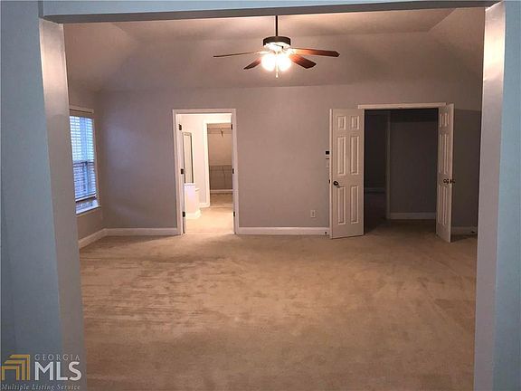 5th image of 652 Scenic Creek Dr