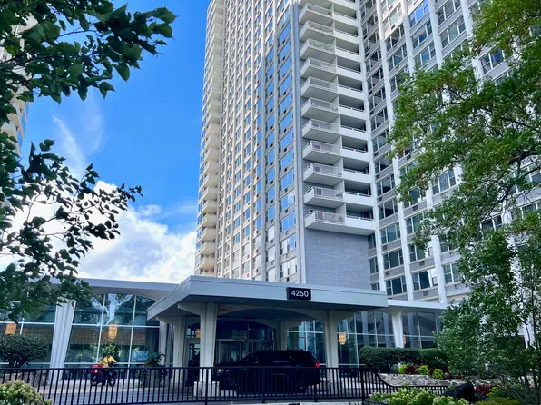 4250 N Marine Dr APT 832, Chicago, IL 60613