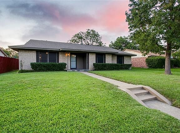 4th image of 2401 Lovell Dr