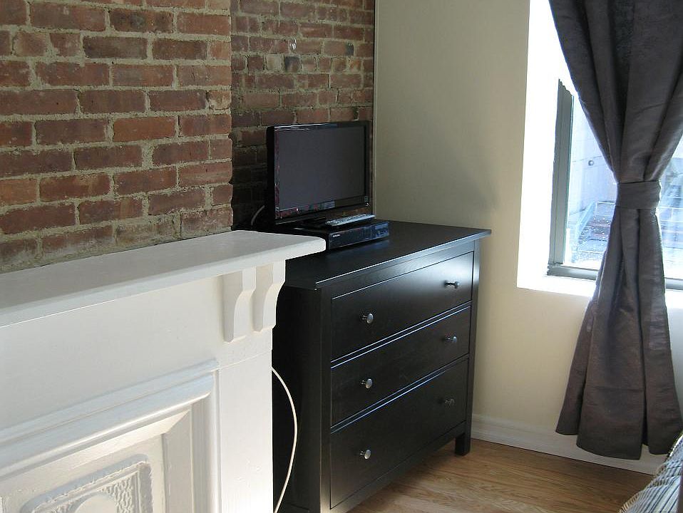 1st image of 213 W 28th St APT 13