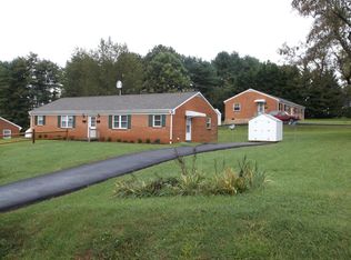 710 Spruce St #A, Bedford, VA 24523