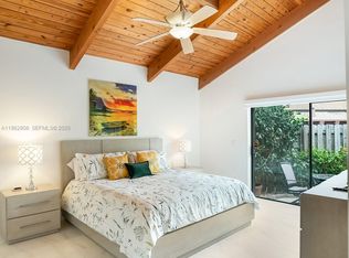 Harbourwood, Hallandale, FL 33009