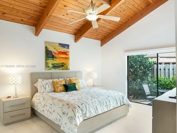 413 Leslie Dr, Hallandale, FL 33009