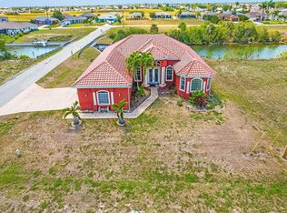1112 NW 9th Ave, Cape Coral, FL 33993