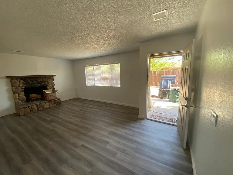 13192 Navajo Rd #3 — Photo 23