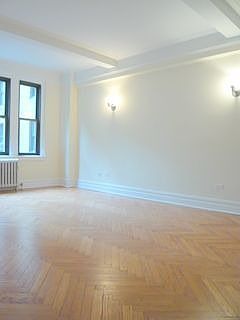 4th image of 210 E 68th St APT 5A