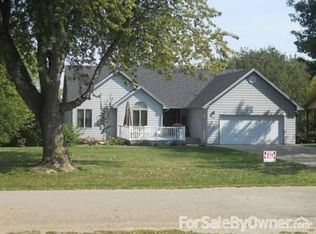981 Oak Rd, Harlan, IA 51537