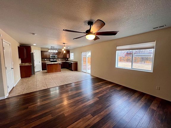 4th image of 3760 Reindeer Cir