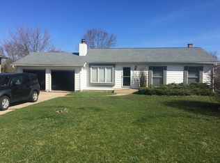 2306 W Edgewood Ln, McHenry, IL 60051