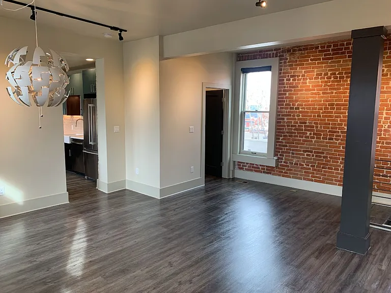 2531 Curtis St #2 — Photo 9