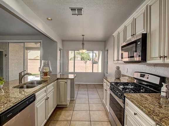 2nd image of 1370 W Rose Quartz Pl