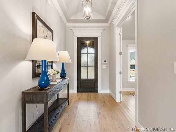 4th image of 1509 Pinecrest Dr