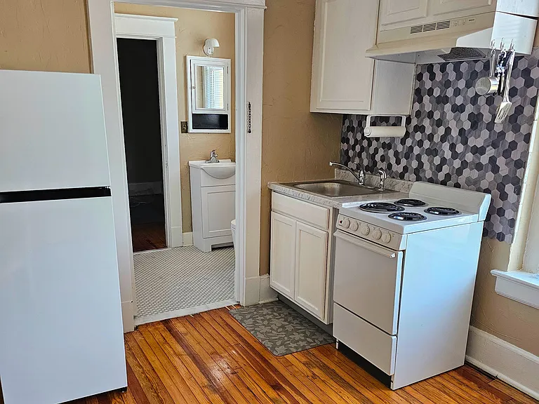 120 W Pennsylvania Ave #27 — Photo 4