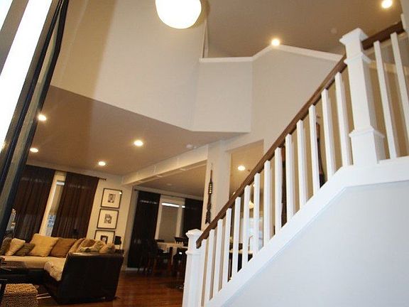 5th image of 13617 Charmley Cir