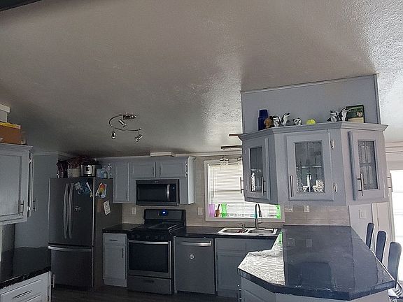 2nd image of 4130 Saltgrass Ln