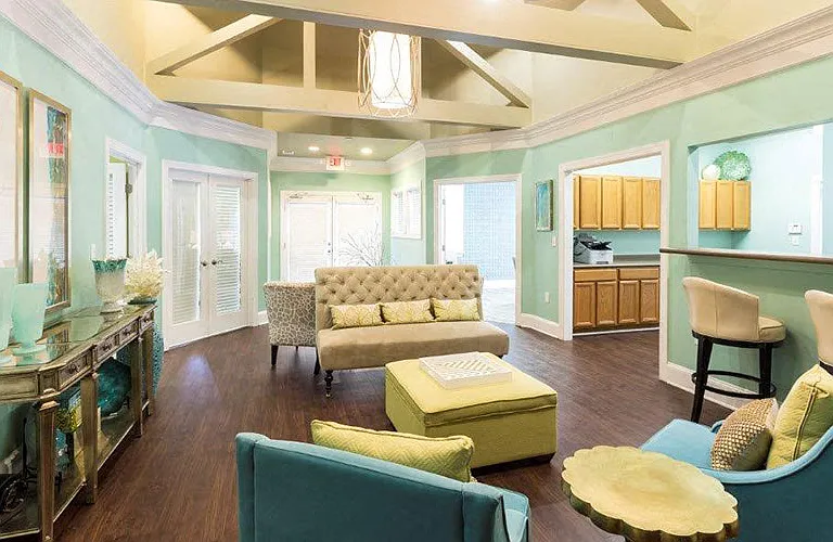 Sumter Square Apartments — Photo 5