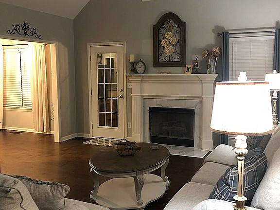 5th image of 306 Gaitherhill Dr
