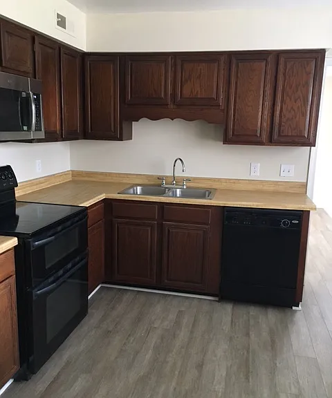 917 Timber Creek Pl — Photo 12