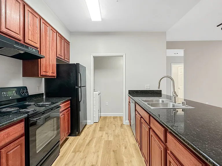 1121 40th St #5206 — Photo 1