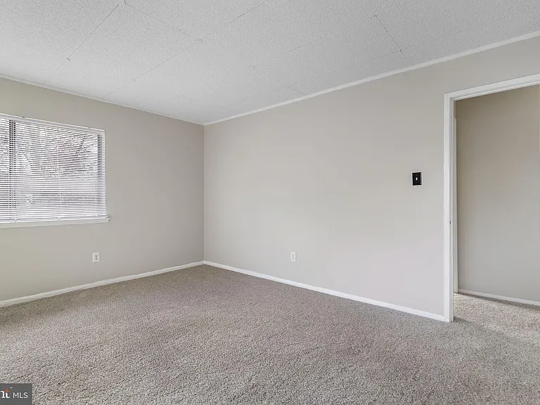 10239 Prince Pl #26-102 — Photo 33