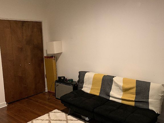 4th image of 1514 N Milwaukee Ave APT 2R